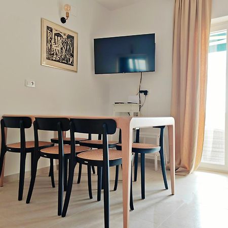 Готель Duplex Maria Di, Free Parking, Sea View Дубровник Екстер'єр фото