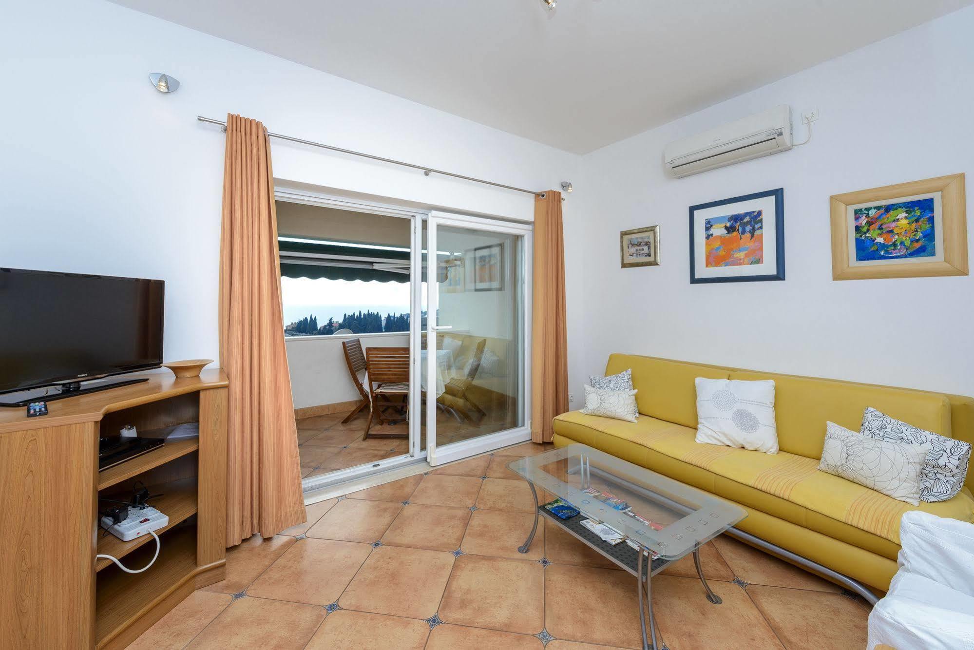 Готель Duplex Maria Di, Free Parking, Sea View Дубровник Екстер'єр фото