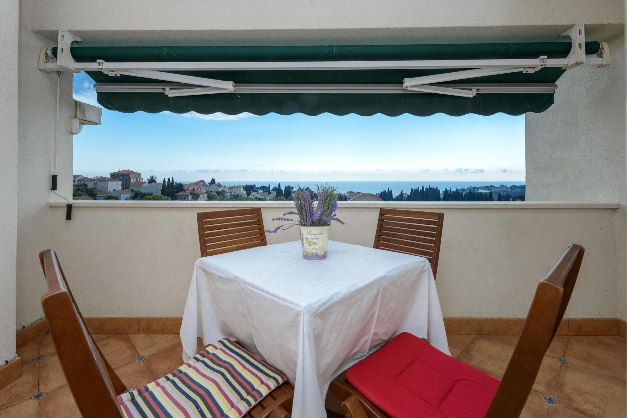 Готель Duplex Maria Di, Free Parking, Sea View Дубровник Екстер'єр фото