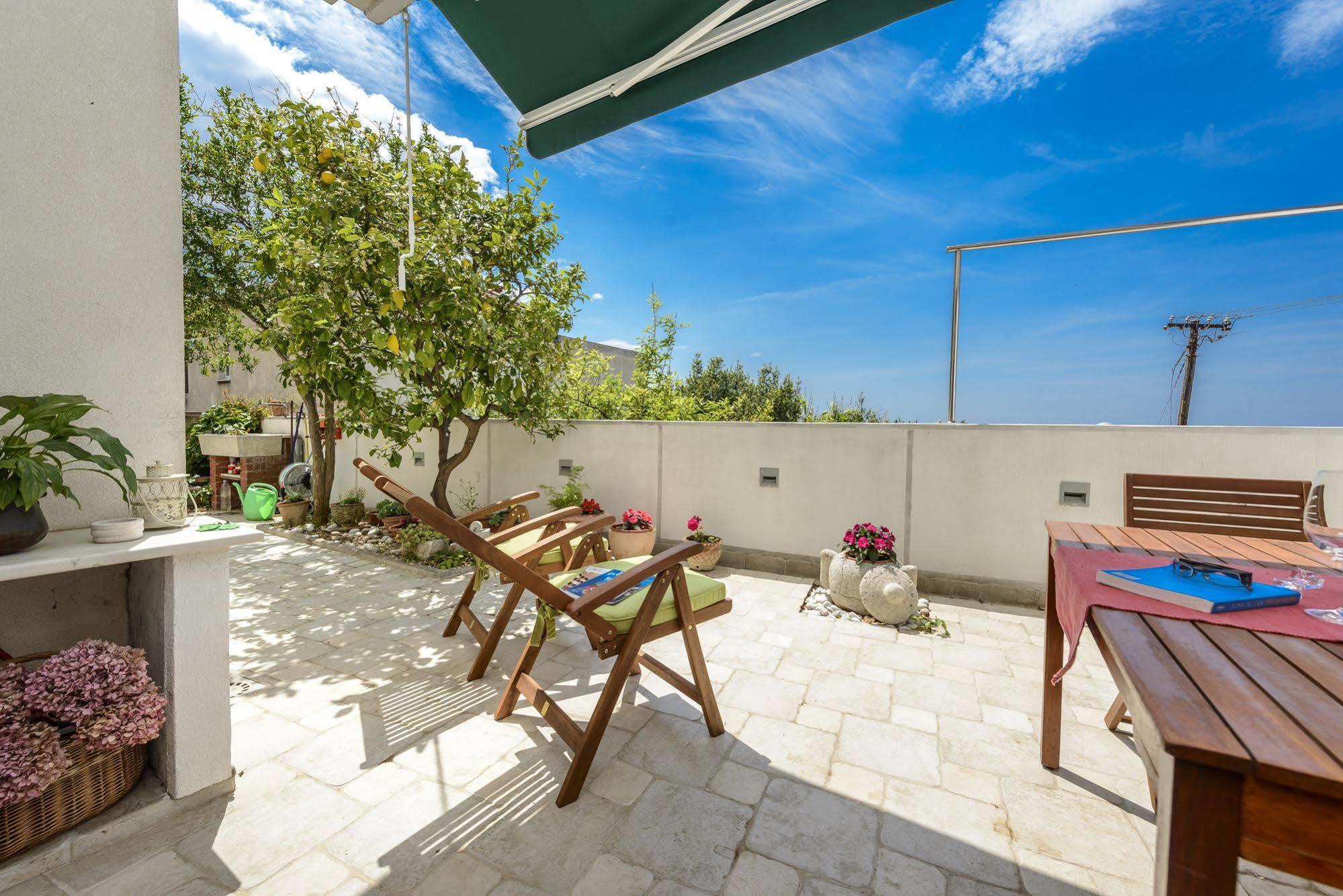 Готель Duplex Maria Di, Free Parking, Sea View Дубровник Екстер'єр фото